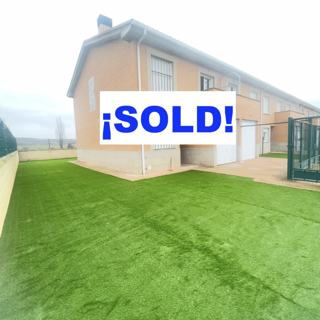 jardin - ¡Promoción de 2 viviendas pareadas de 125 m2 en Canillas del Río Tuerto, La Rioja!